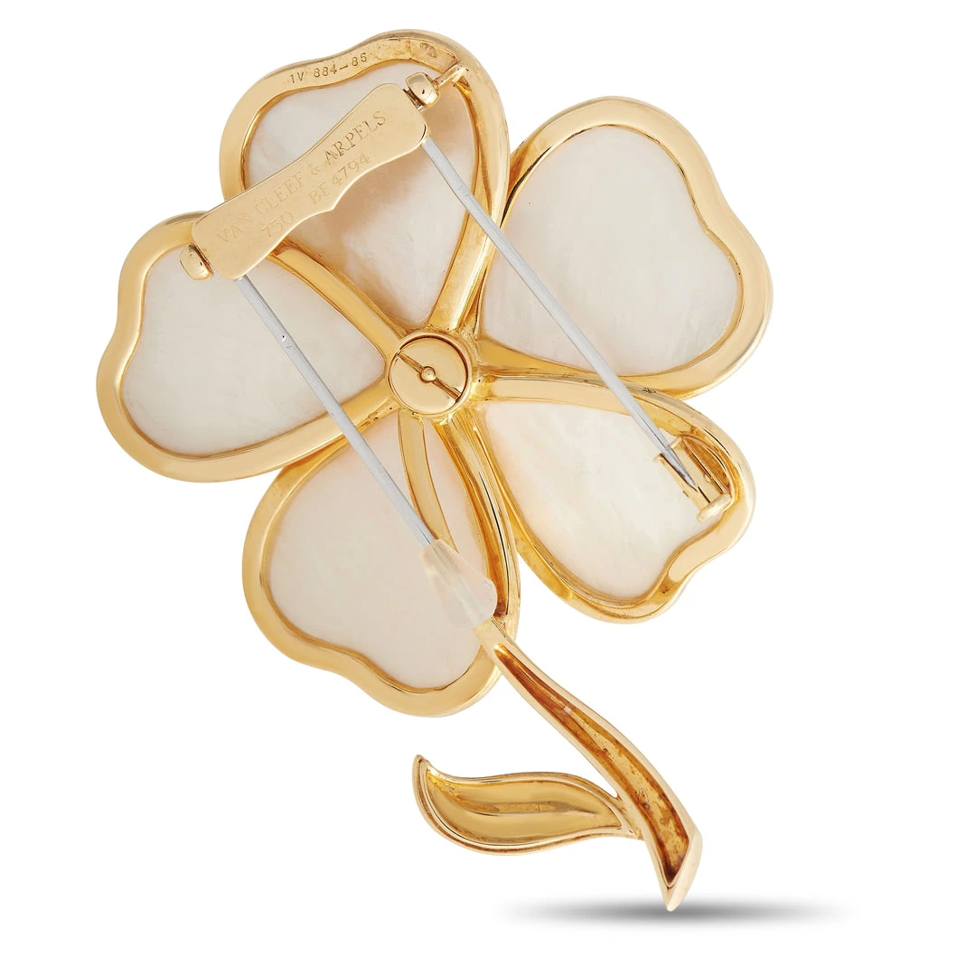 Budget ⭐ women Van Cleef & Arpels 18K Yellow Gold 0.60 ct Diamond and 👩 Mother of Pearl Clématite Brooch ⭐ - Image 2