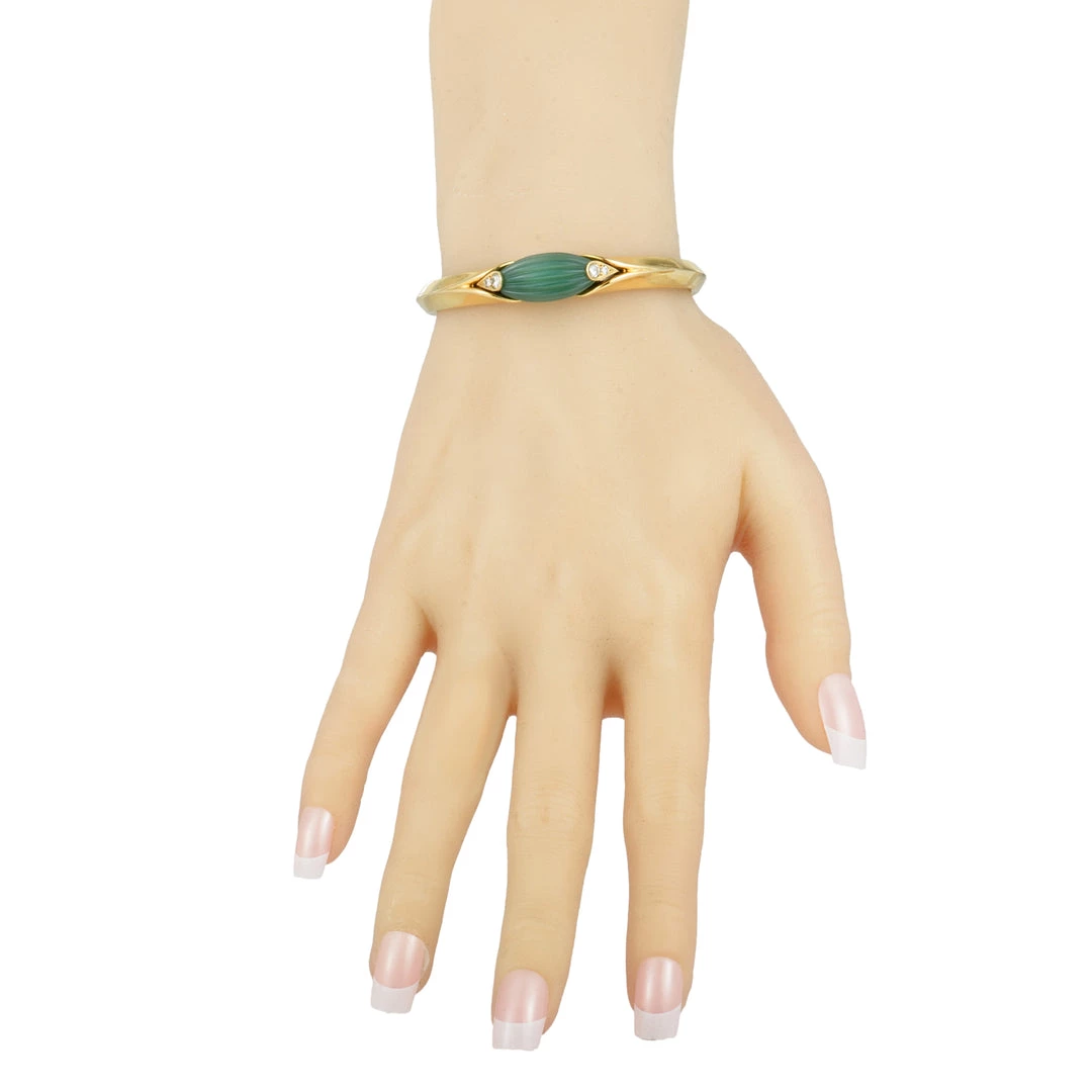 Cheapest 😍 women Van Cleef & Arpels Vintage 18K Yellow Gold Diamond and Jade Bangle Bracelet 🔥 - Image 2